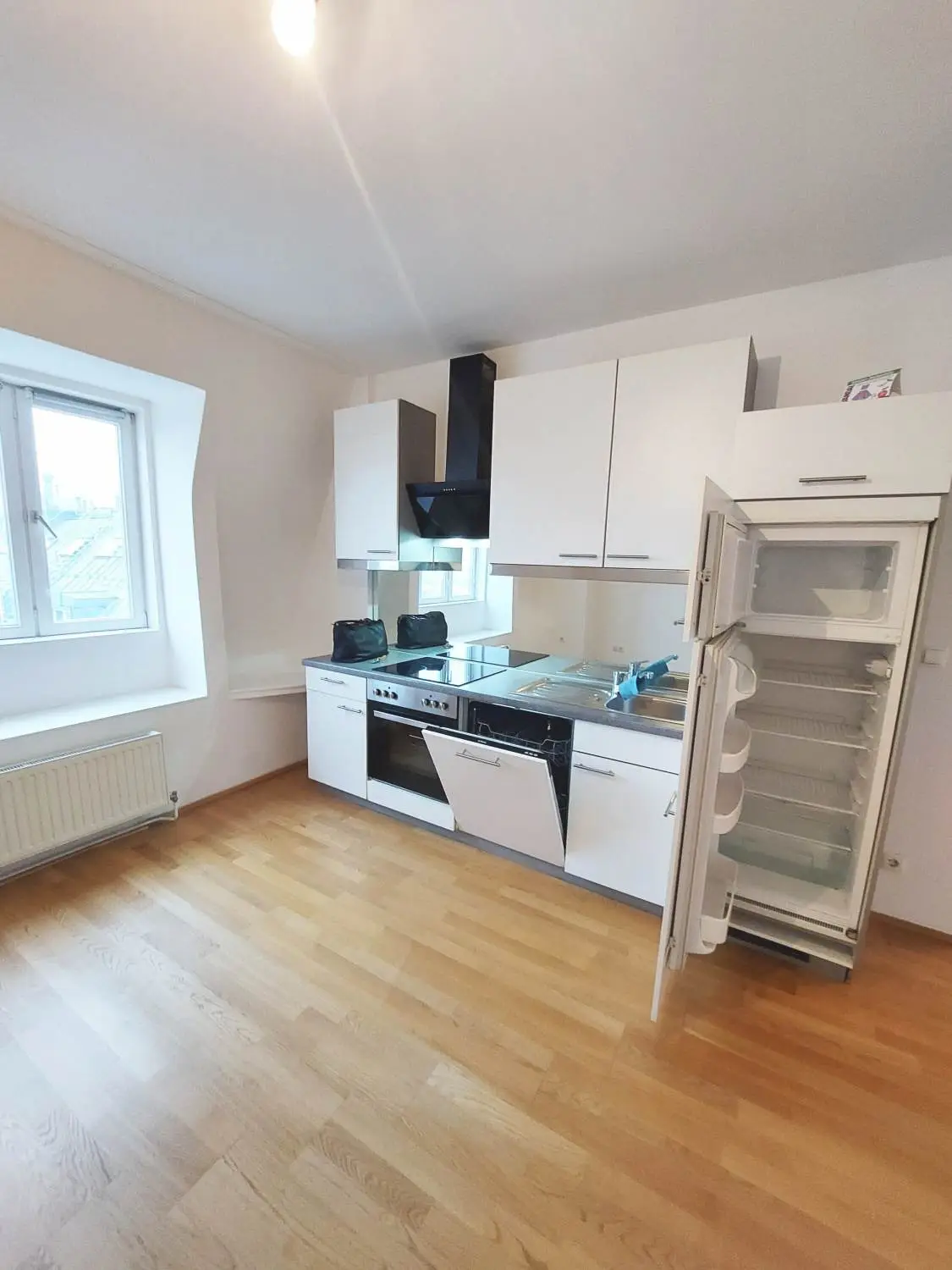 Helle 3-Zimmer-Wohnung  mit tollem Ausblick im 8. Bezirk!