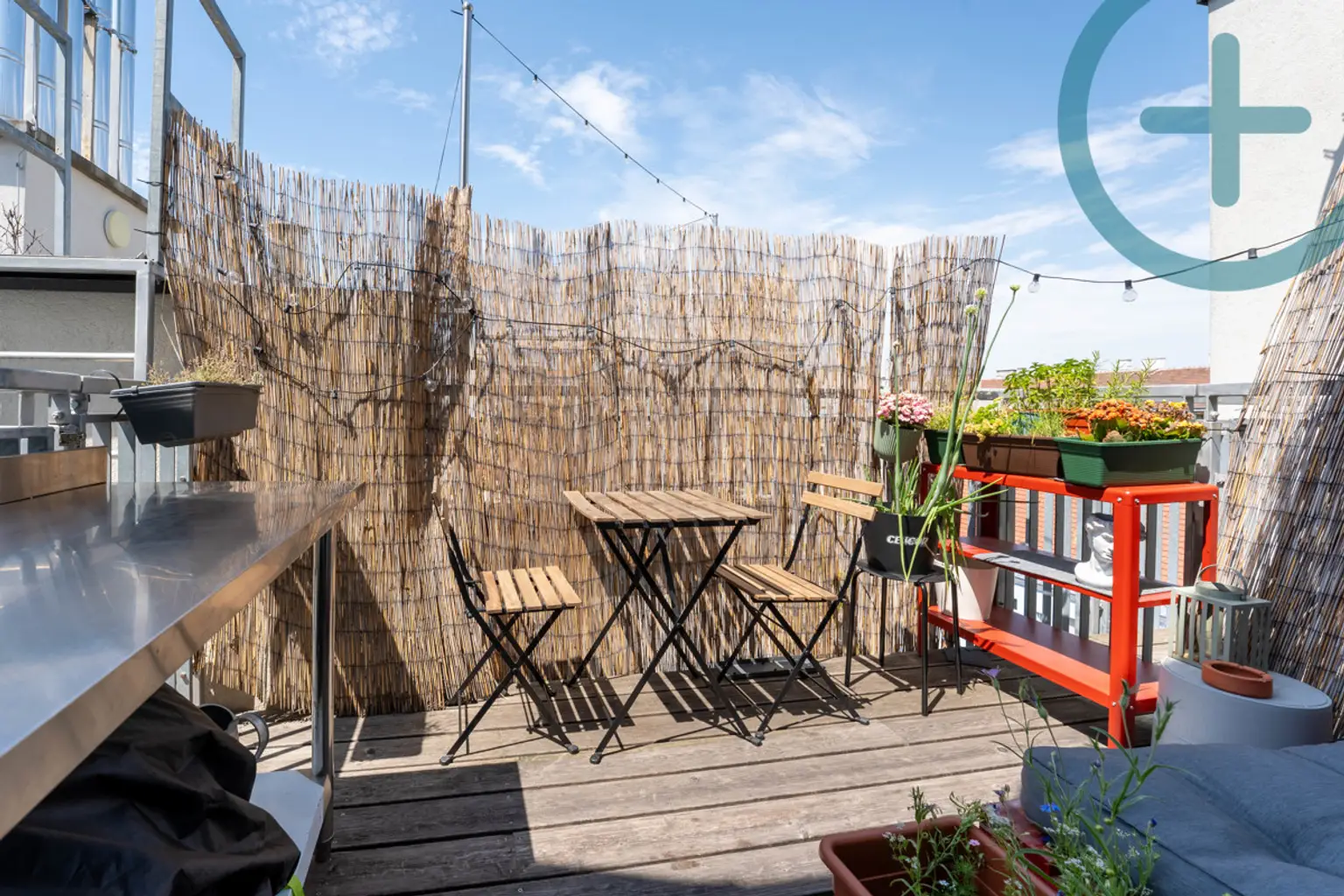 ROOFTOP FEELING MIT WEITBLICK- BEFRISTET VERMIETET