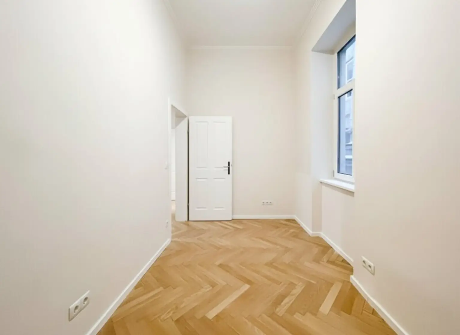 Hofseitige wunderschön sanierte 2-Zimmer-Altbauwohnung – Ruhe & perfekte Aufteilung