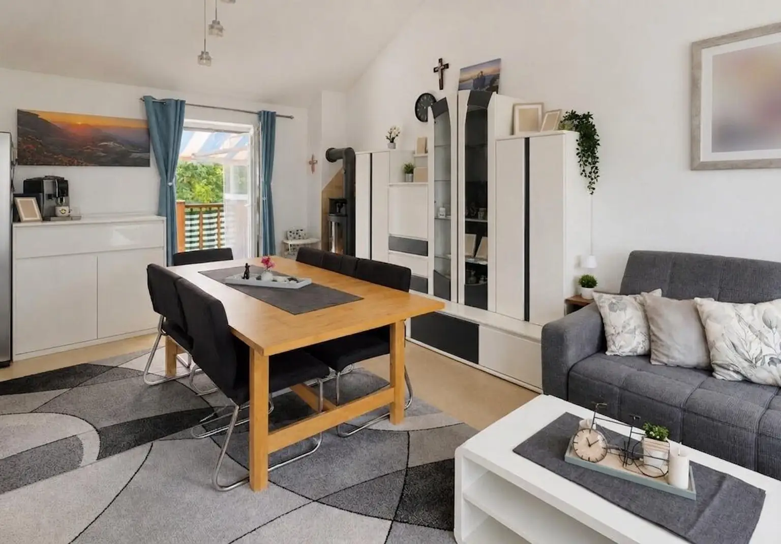 Tarrenz - Wohnung - OG Wohnen-Essen