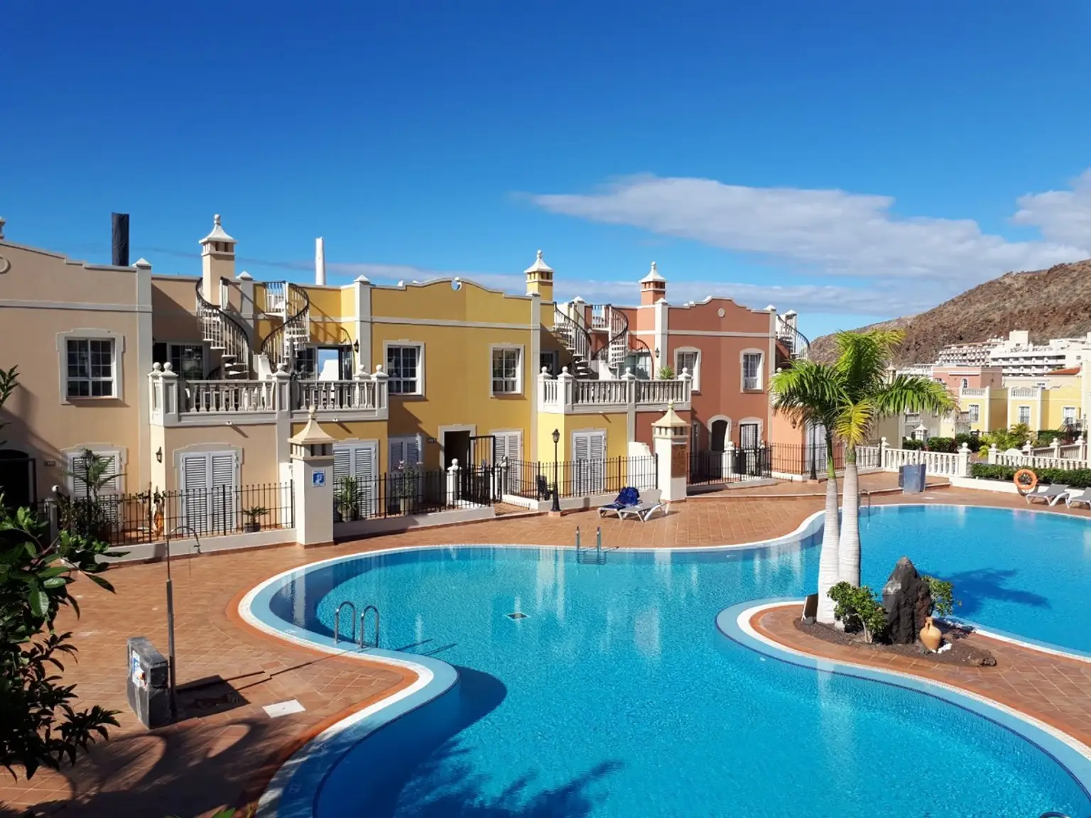 Beautiful 2 bedroom apartment for rent!