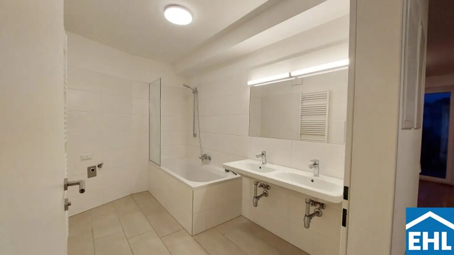 3-Zimmer-Wohnung mit 10m² großen Balkon & sehr guter Infrastruktur nahe der Donauinsel