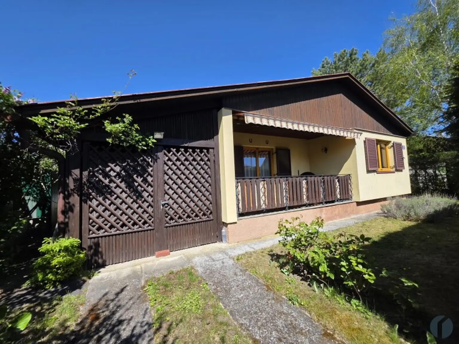 Ansicht Strassenseite