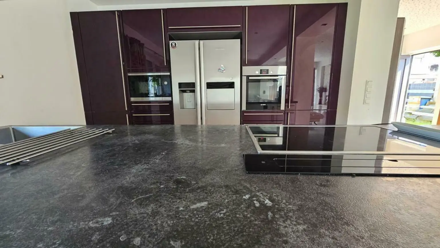 ** Großzügiges & edel saniertes Stadthaus ** Hochwertige Ausstattung ** 3 Bäder ** Einliegerwohnung ** absolute Ruhelage **