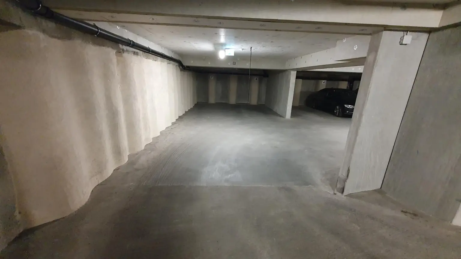 GARAGENPLATZ Geblergasse 15