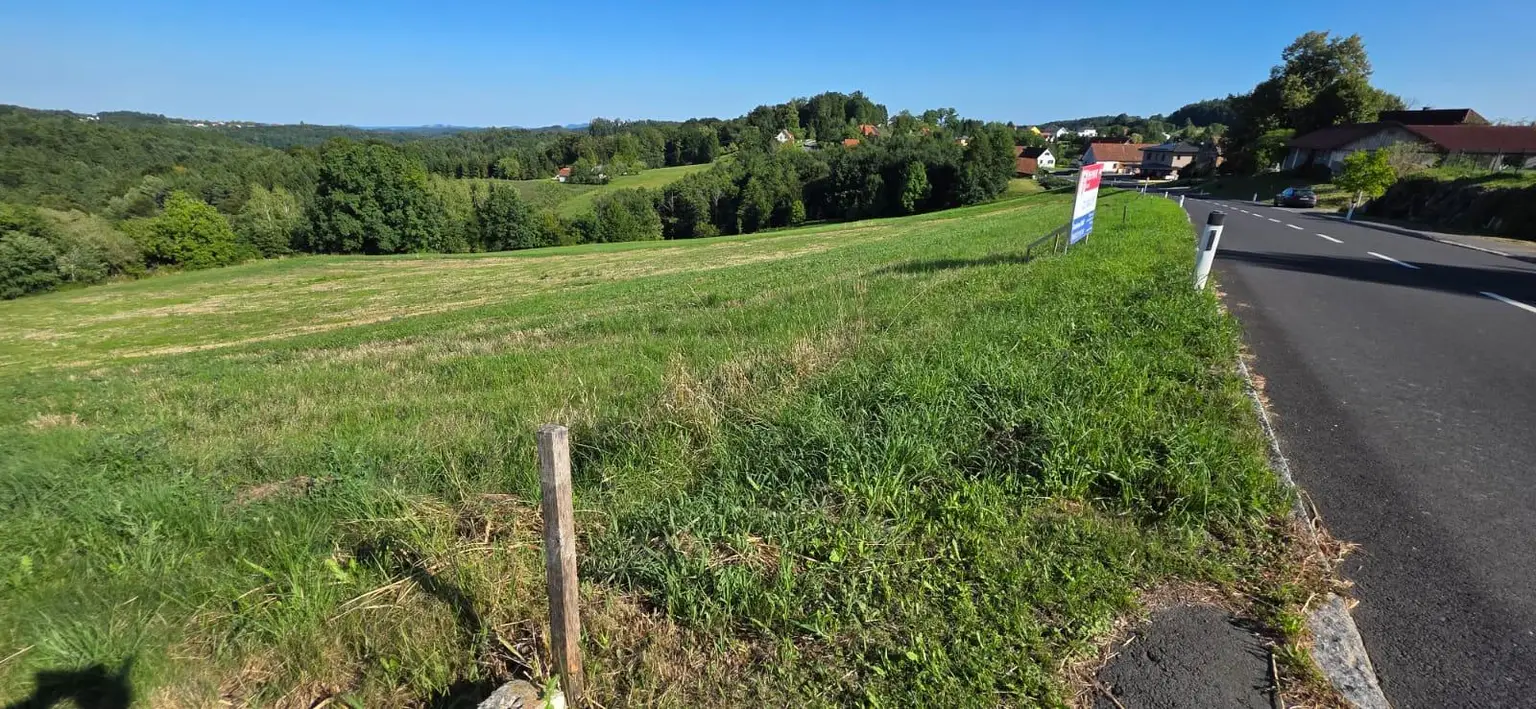 Sonniges Baugrundstück in Kohldorf 15 km östlich von Graz!