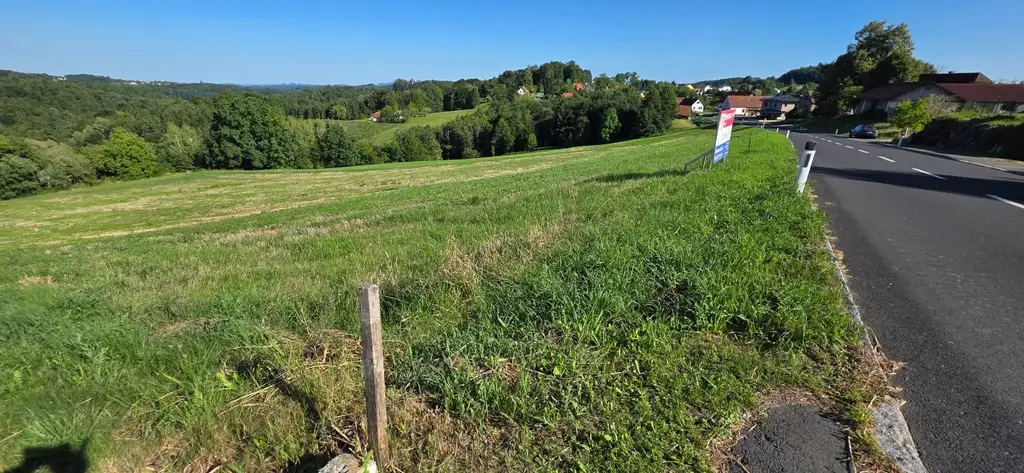 Sonniges Baugrundstück in Kohldorf 15 km östlich von Graz!