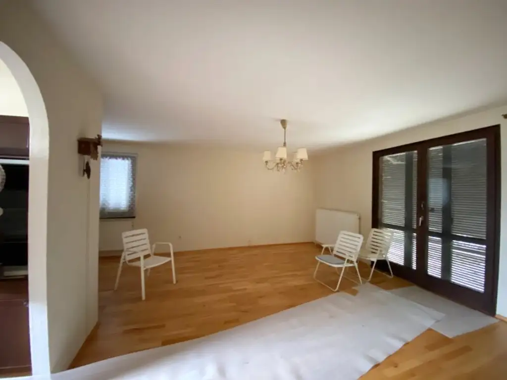 HAUS zu SANIEREN mit GARTEN im Wienerwald