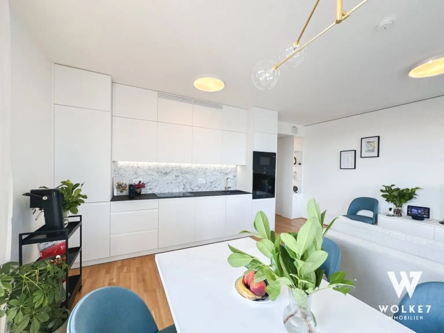 Exklusive 3-Zimmer-Residenz im Marina Tower – 16. Etage mit Donaupanorama