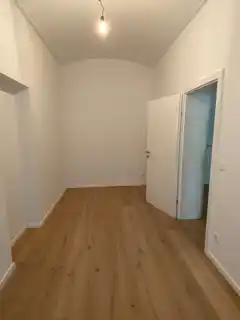 Schlafraum - Kleines neu renoviertes 2 Zimmer Wohnatelier/Loft Kauf 15. Bezirk Wien