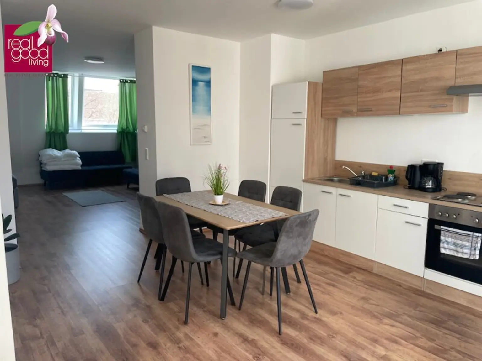 Neubau-Apartment mit Loggia in repräsentativem Gründerzeithaus