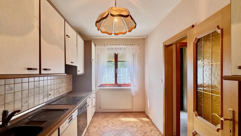 Reihenhaus mit Garten, Keller und Garage