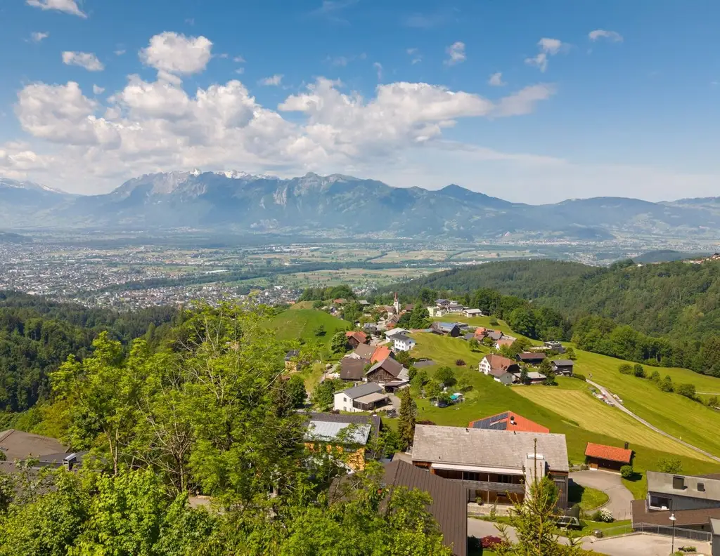 Baugrundstück mit Panoramablick - Ruhe, Natur & Wohnfreiheit in Dafins sichern!