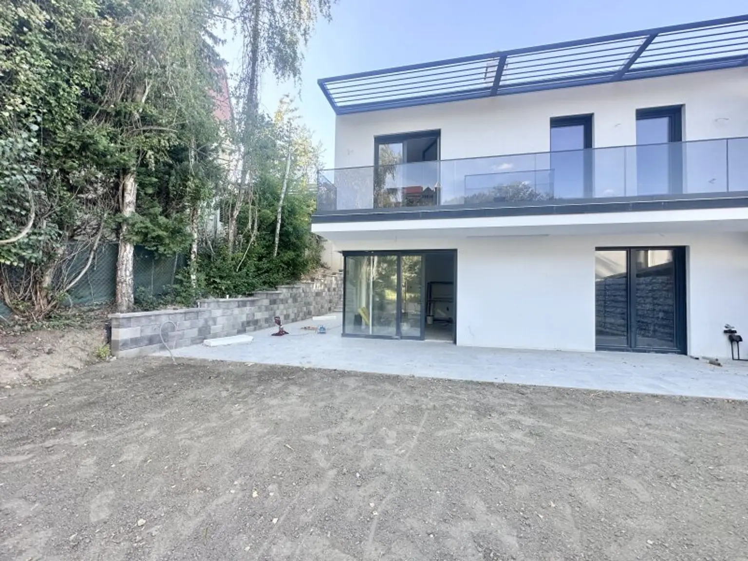 AKTIONSPREIS! Exklusive Doppelhaushälften inkl. Terrasse/Garten + Balkon 4-5 Zimmer! TRAUMAUSBLICK auf Burg Liechtenstein! SCHLÜSSELFERTIG!