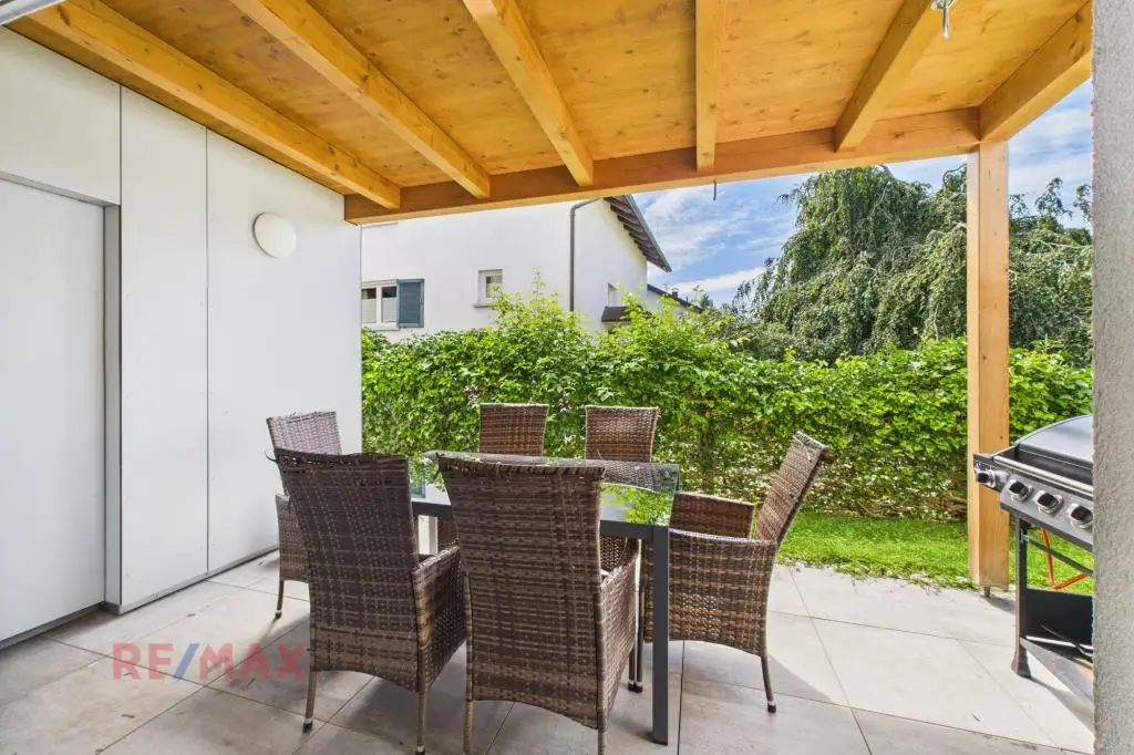 Moderne Wohnung mit Sonnenterrasse und eigenem Gartenbereich