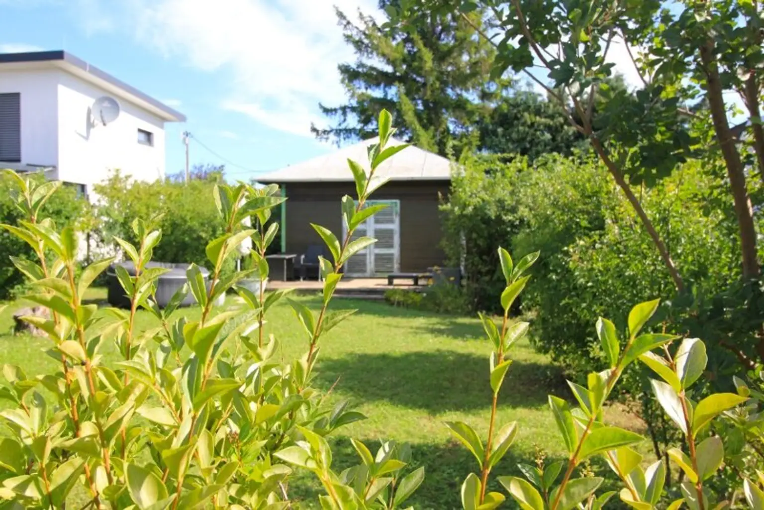 Sonniges Grundstück in absoluter Ruhelage mit Kleingartenhaus-Widmung