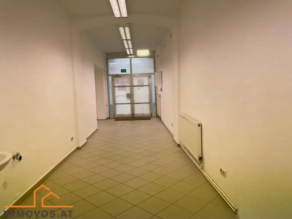 ***SANIERTES LADENLOKAL IN MARKTNÄHE***
