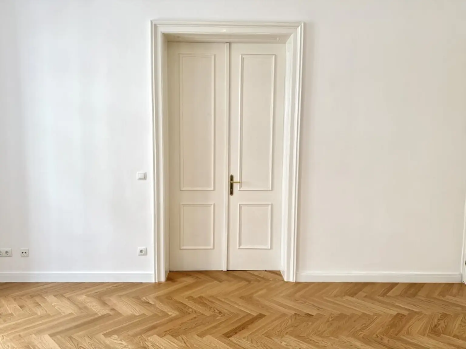 Erstbezug nach Sanierung – stilvolle 3-Zimmer-Altbauwohnung im 5. Bezirk