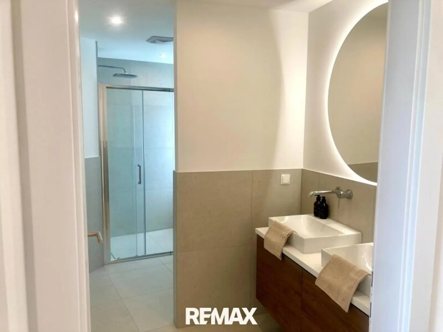 Badezimmer 2
