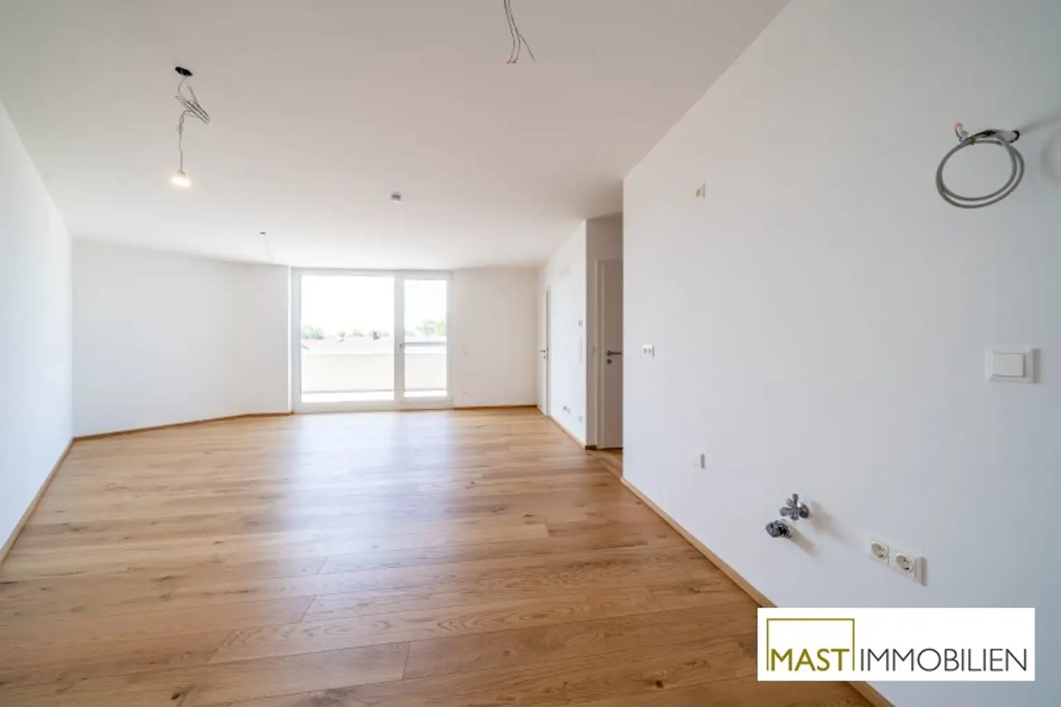 *Sommer 2025* Dachgeschosswohnung mit rund 83 qm Freifläche und direktem Seeblick!