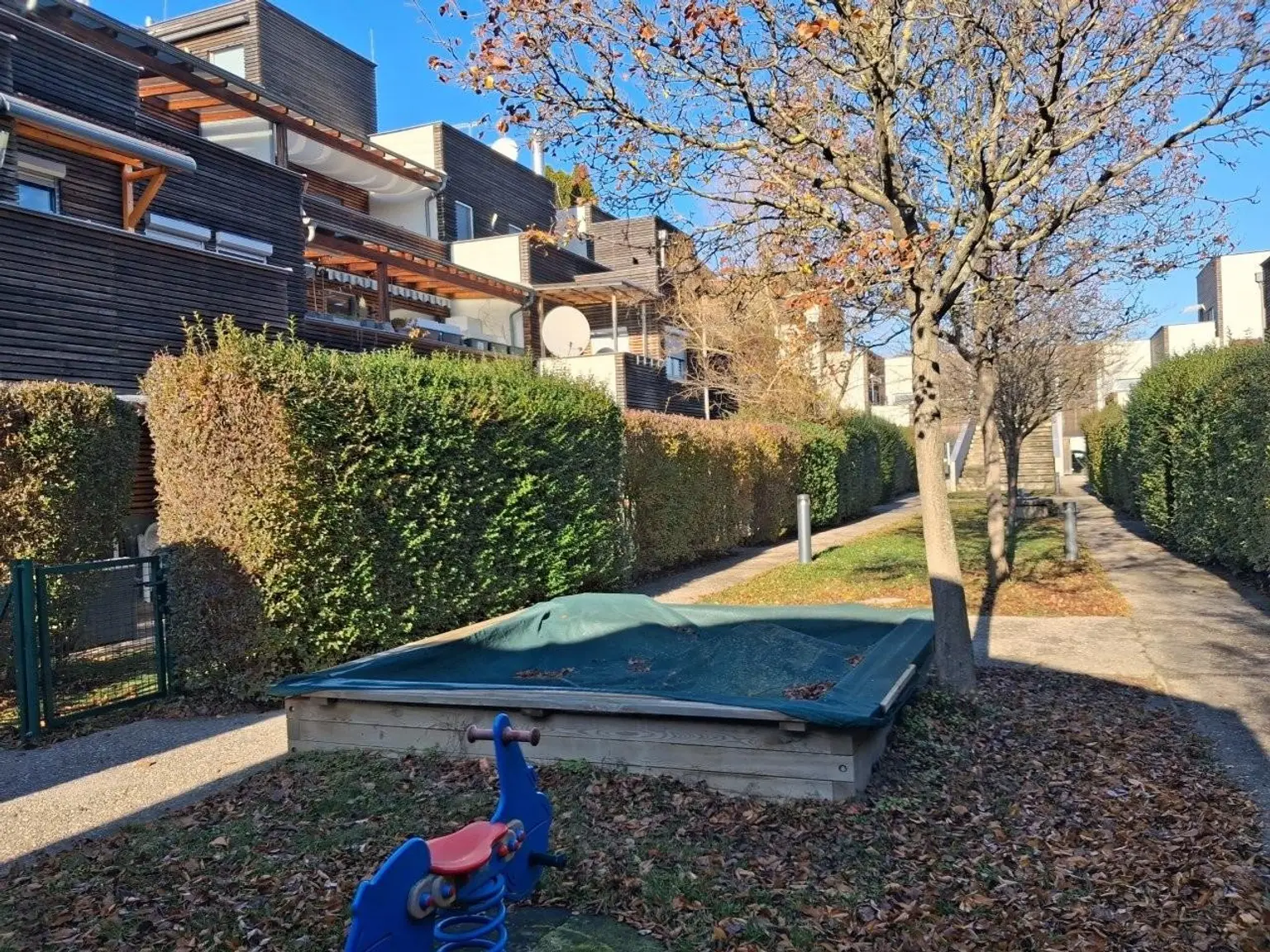 27 Spielplatz ETW 1220