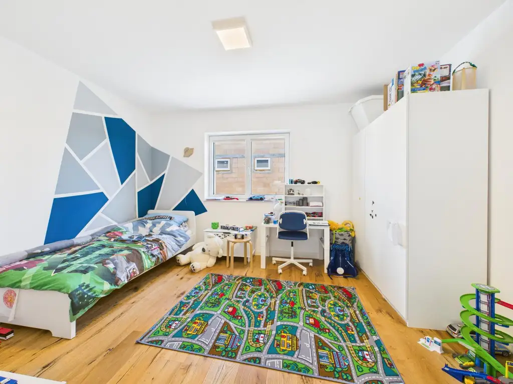 Exklusives Neubauhaus in Marchtrenk – stilvolles Wohnen mit modernster Technik & traumhaftem Garten samt Wellnessbereich