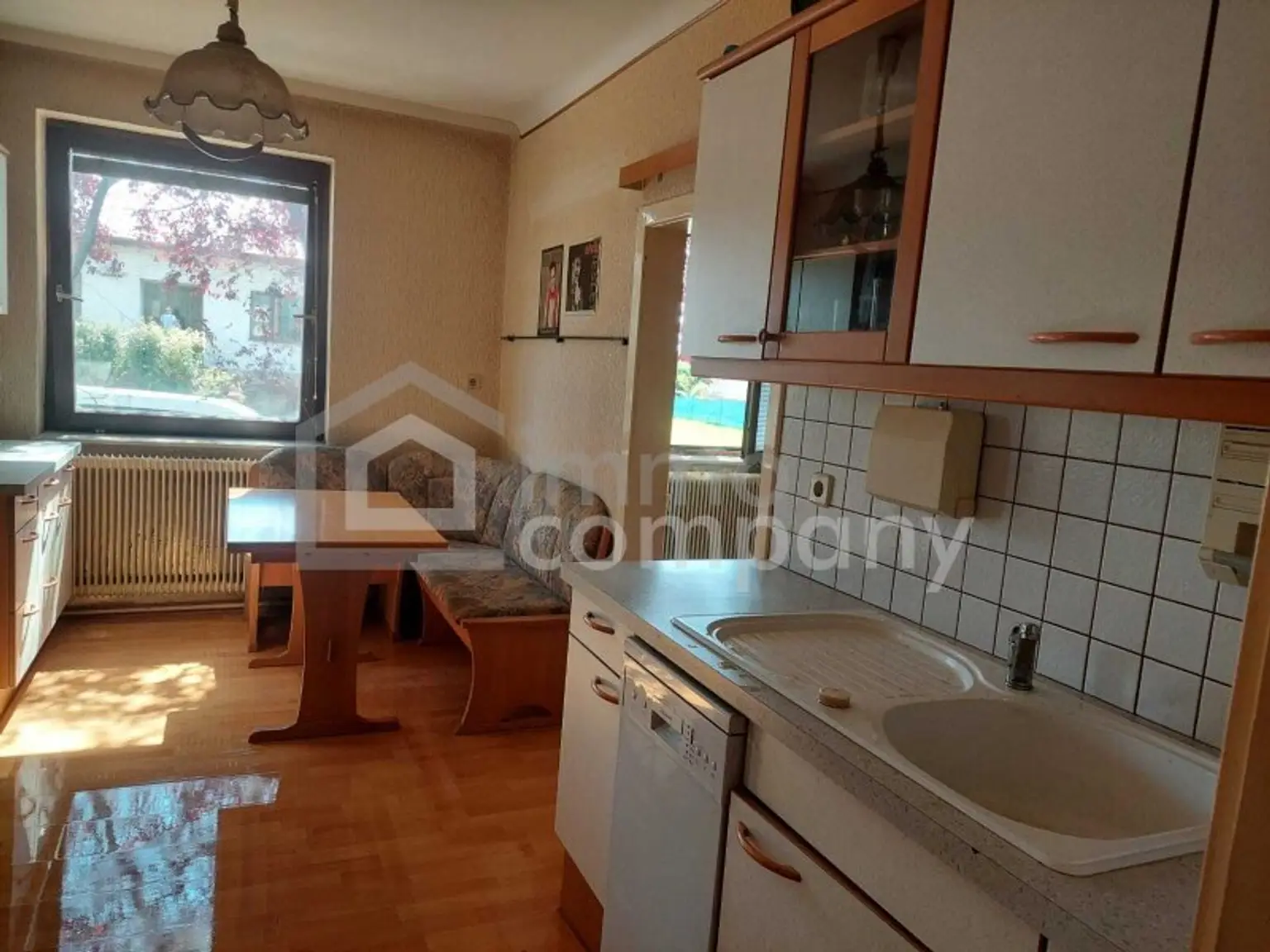 Platz für ALLE- Einfamilienhaus mit Einliegerwohnung!