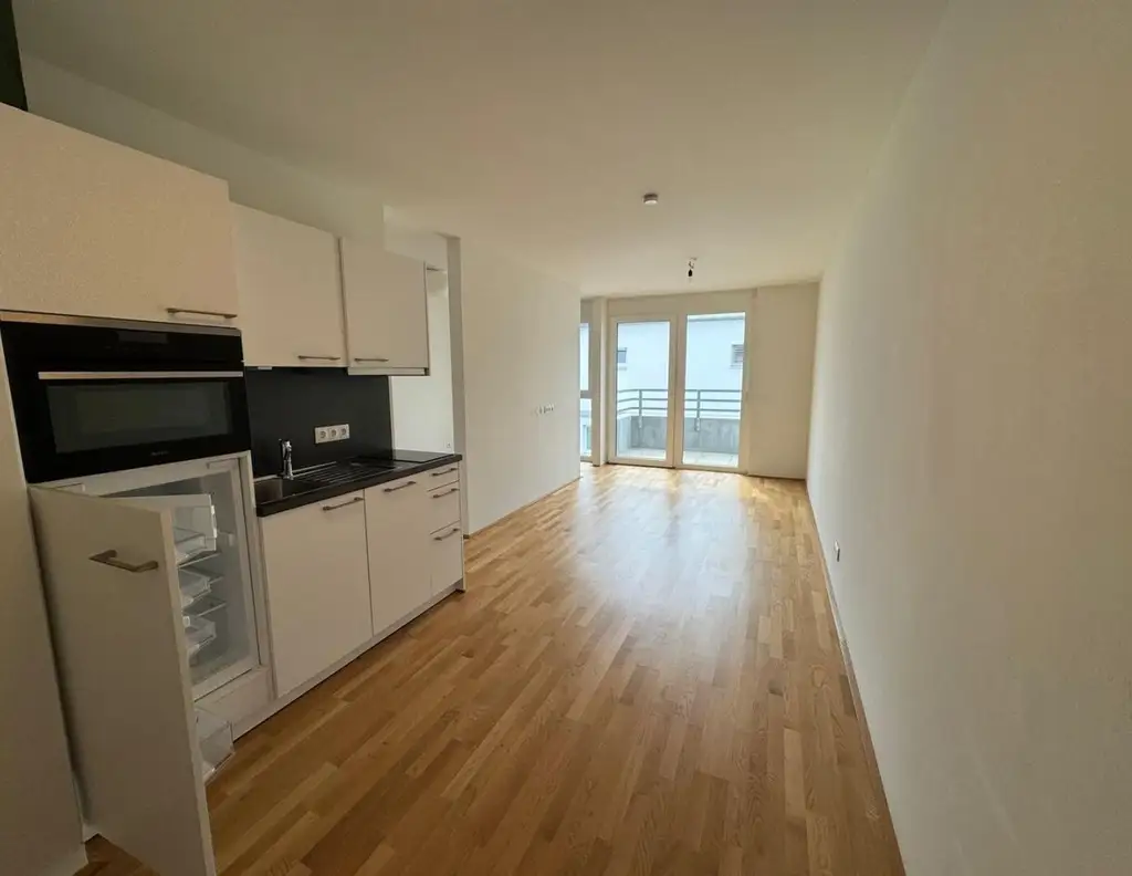 U4/U6 Nähe - Hofruhelage mit Balkon