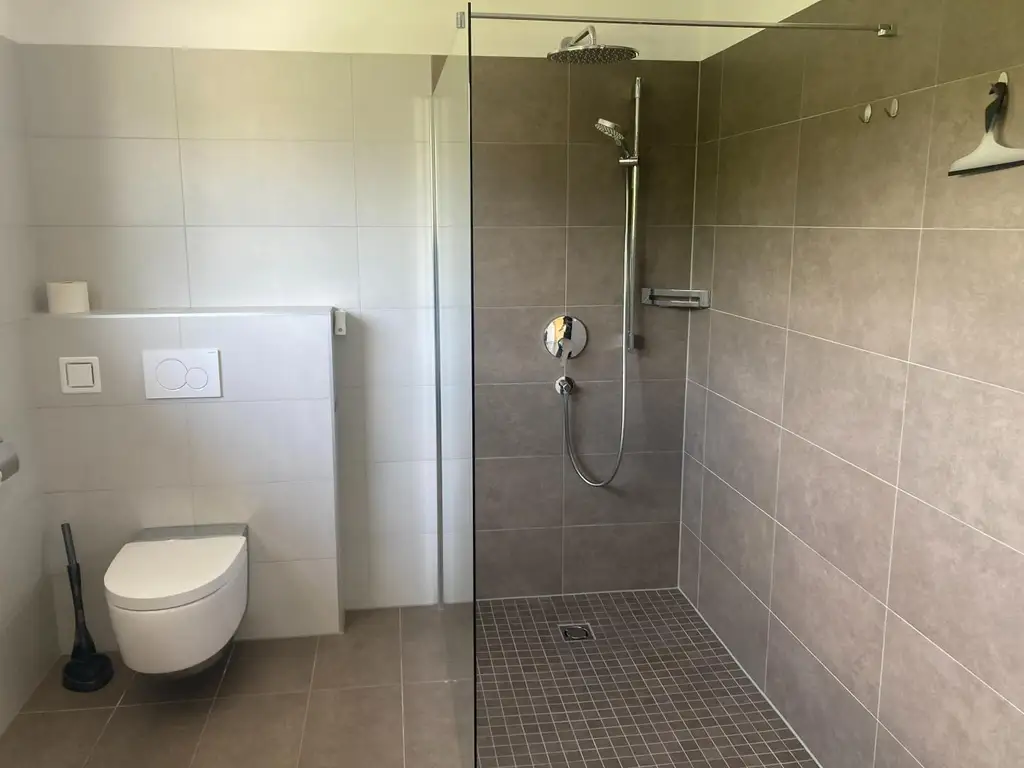 Neubau mit Lift, Wellness und vielen Extras
