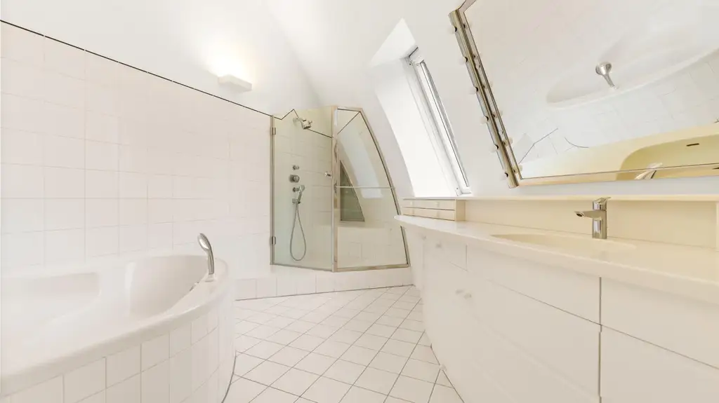 Lebensgefühl Sievering! Dachgeschoss Terrassen Wohnung mit Stil, Charme und Charakter - Bestlage 19. Bezirk