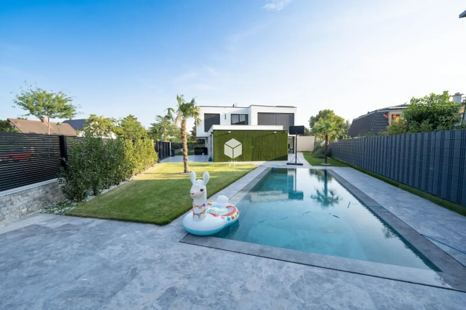 *** Laxenburg: Luxus neu gelebt - Wärmepumpe/Marmor/Photovoltaik/Garage/Poolhaus/Klima ***