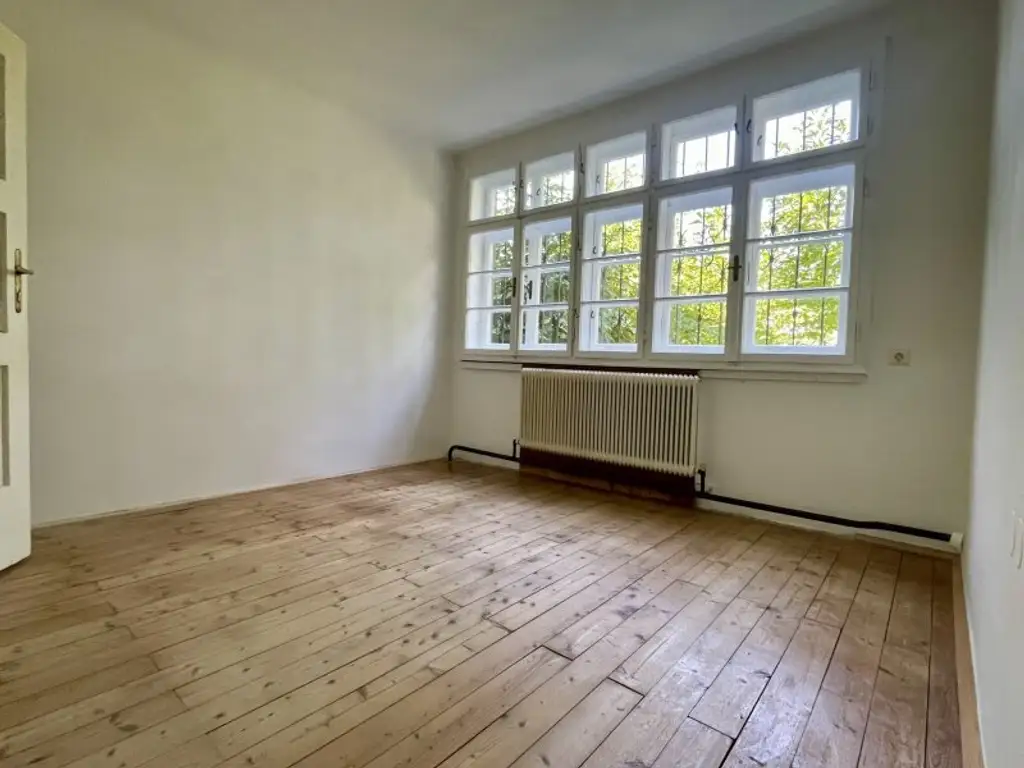 Villa auf großem Garten