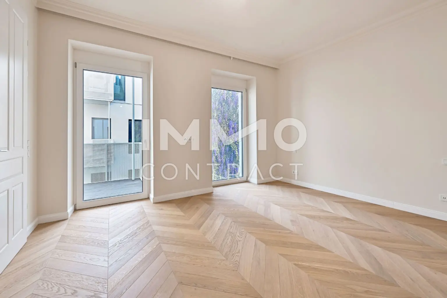 EXKLUSIVE 2-ZIMMER-WOHNUNG MIT
GROSSEM BALKON