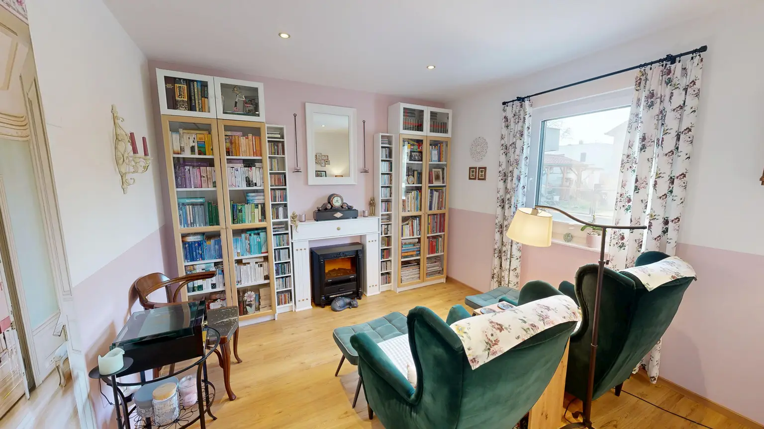 Moderne Doppelhaushaelfte mit Garten in Gerasdorf - Erstbezug 2016