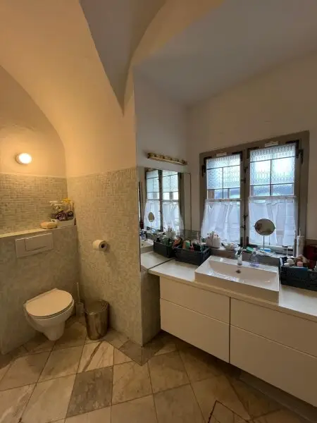 Traumhafte Gartenwohnung in Ebergassing: 140m² gepflegt mit Einbauküche und Badewanne!
