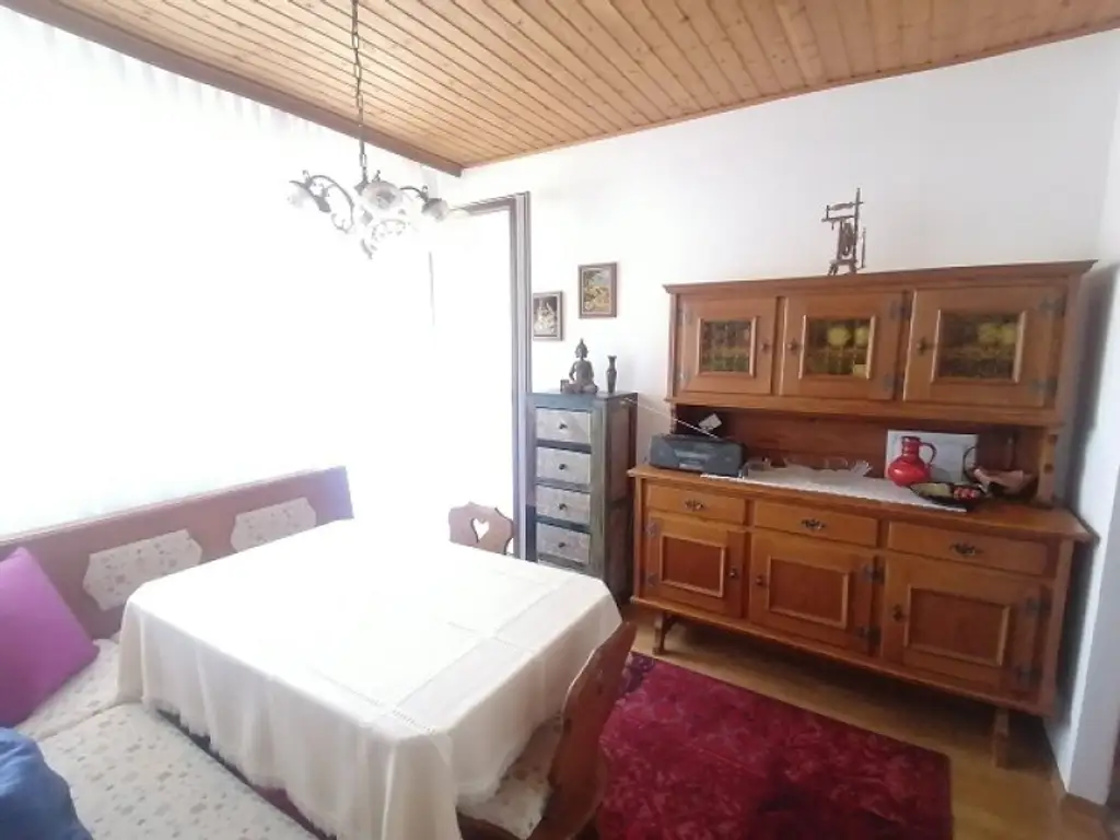 Leistbares Eigentum in Grünlage: 2-Zimmer-Wohnung mit Loggia und Stellplatz!