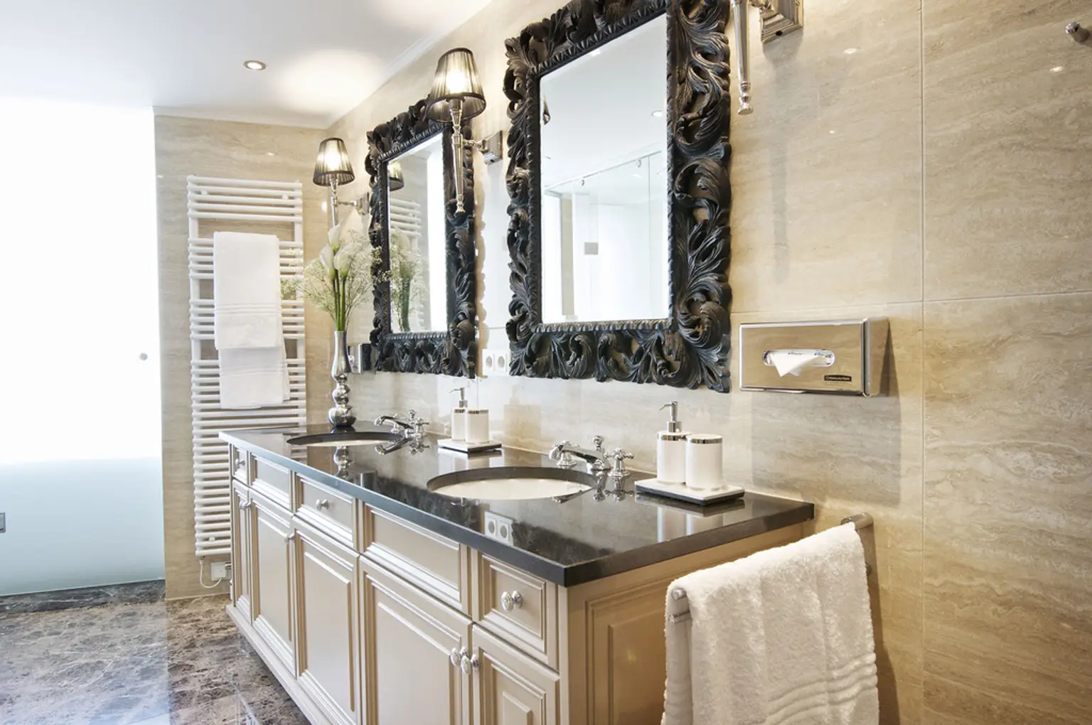 TOP-CITY-LAGE NÄHE PALAIS COBURG | LUXURIÖSE 7-ZIMMER WOHNUNG | EXKLUSIVE AUSSTATTUNG