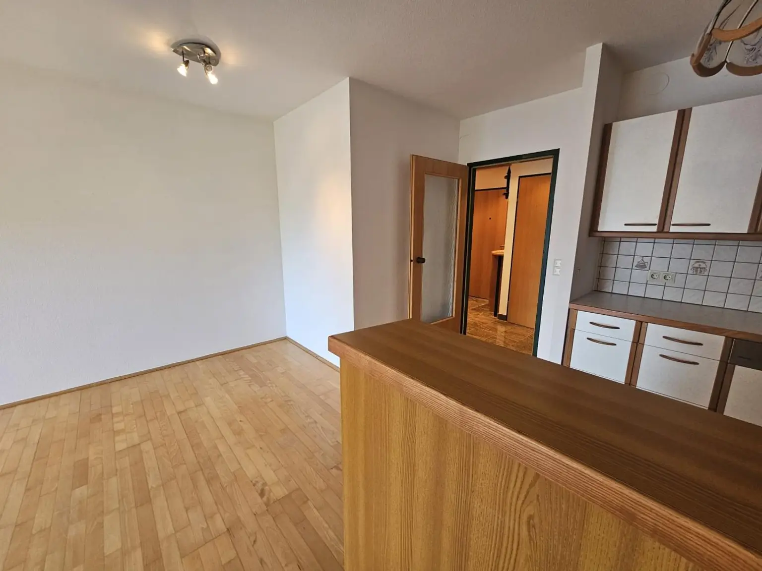 grüne Ruhelage, großer Balkon, sehr angenehme Wohngegend