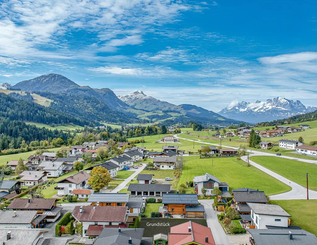 Grundstück mit Baugenehmigung für Doppel- oder Mehrfamilienhaus
