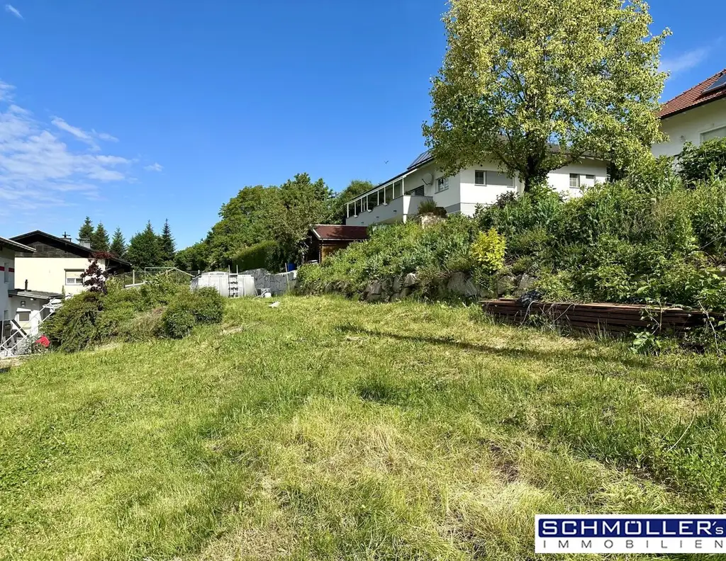 Grundstück mit Altbestand in Schlüßlberg