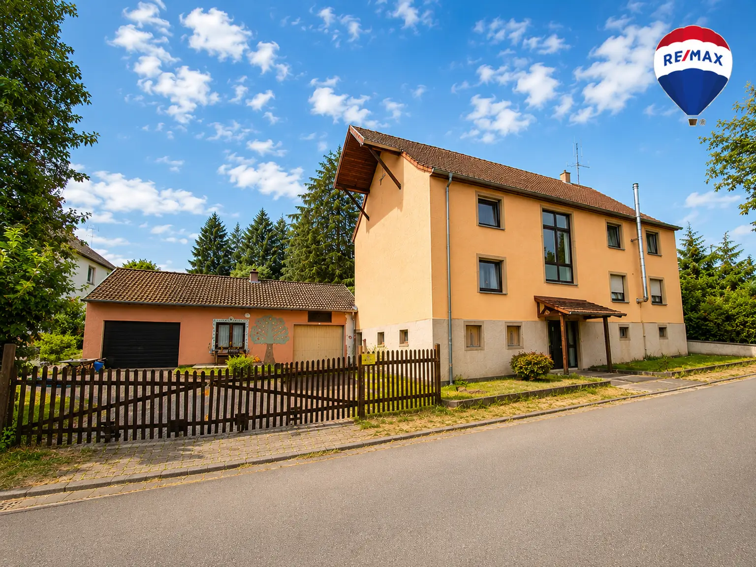 Haus mit viel Garten in Niederlinxweiler