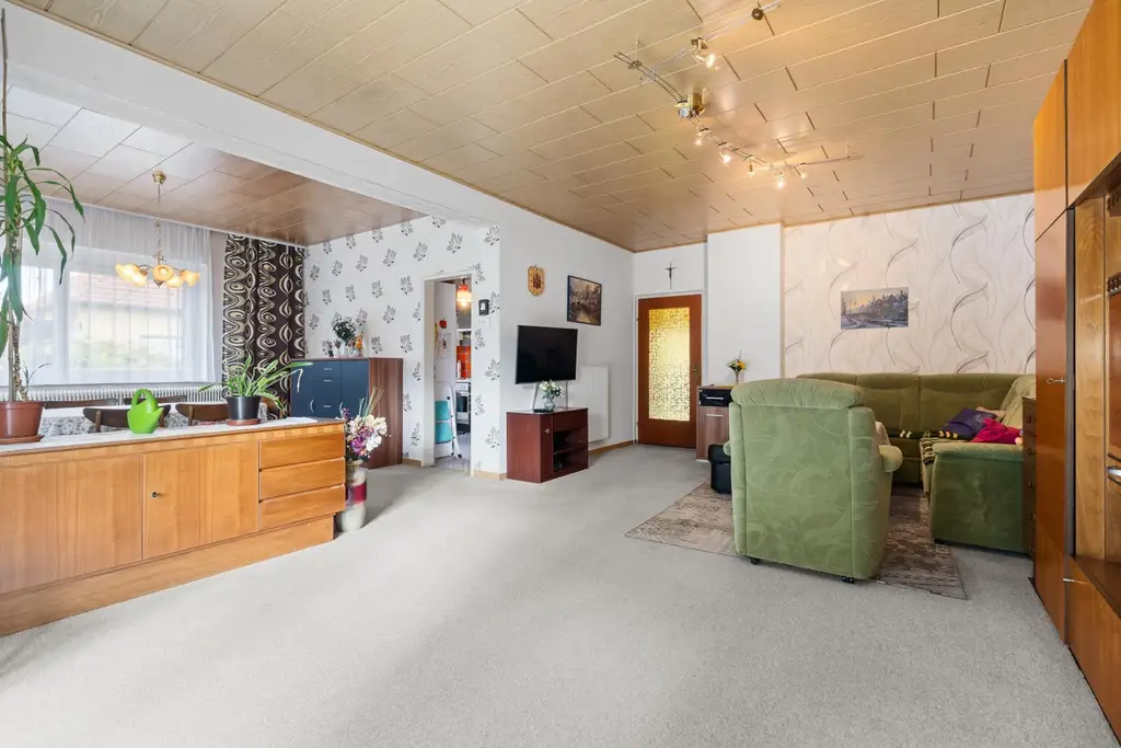 "Großartige Gelegenheit zur Verwirklichung Ihres Wohntraums!"