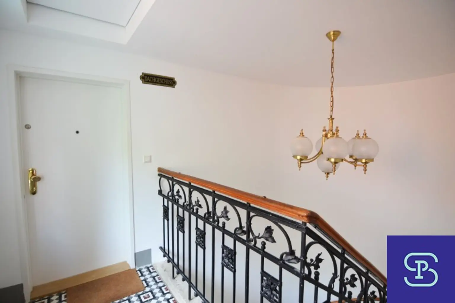 Sanierte 109m² DG-Wohnung mit Galerie Nahe Lainzer Tiergarten - 1130 Wien