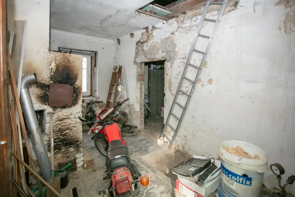 Kleines Haus mit uneinsehbaren Garten