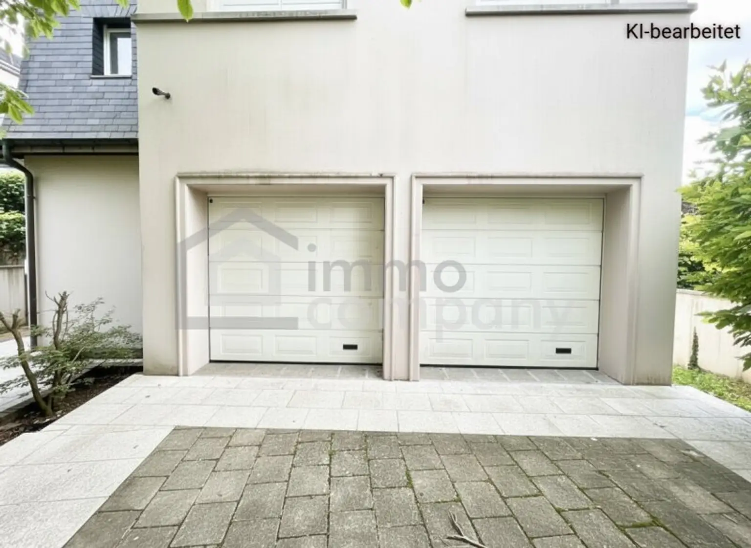 Luxuriöse Villa in Hamuliakovo: 600m², 14 Zimmer, Erstbezug mit Stadt- und Grünblick!