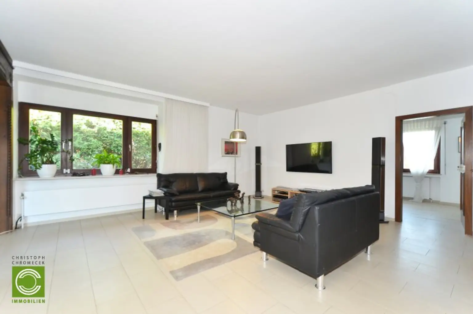 CHRISTOPH CHROMECEK IMMOBILIEN - PERCHTOLDSDORF - Gepflegtes und geräumiges Einfamilienhaus mit vielen Extras!