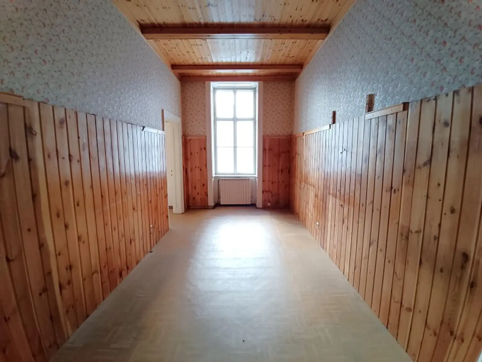 3-Zimmer Wohnung in Bestlage! Sanierungsbedürftig! Nähe Servitenviertel und U4 Friedensbrücke!