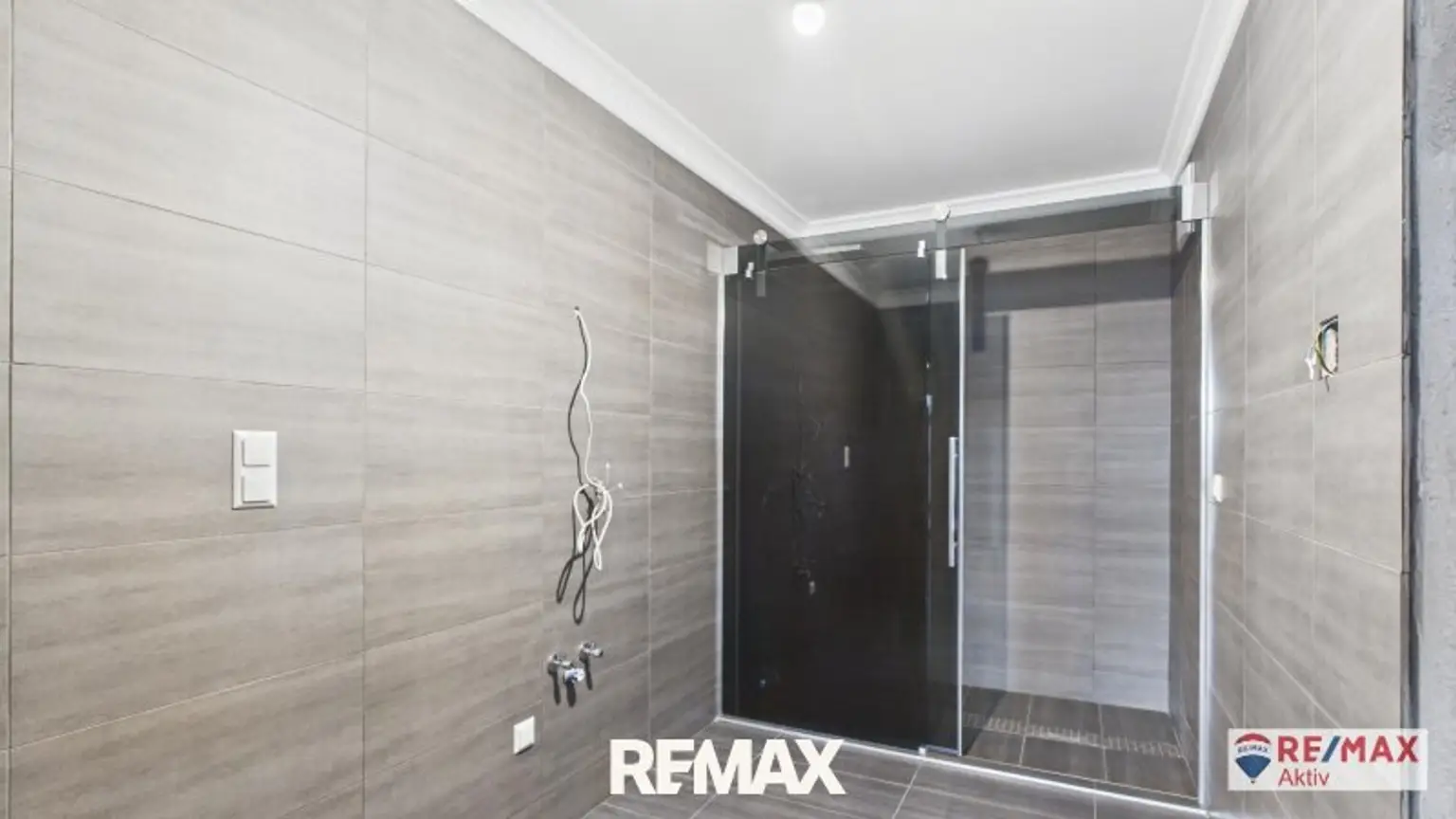 Badezimmer EG