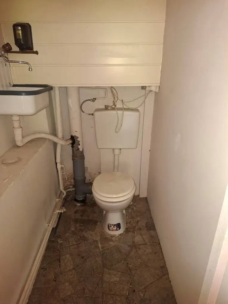 Großes Geschäftslokal mit Toilette im Zentrum von Bruck/Mur zu kaufen !