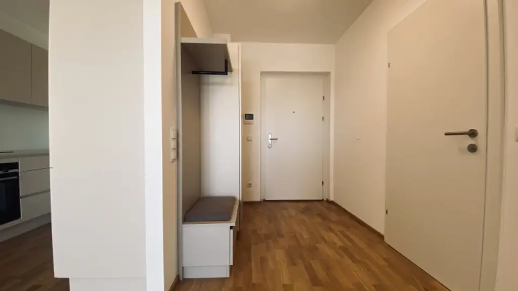 Neubau Erstbezug Moderne Zwei Zimmer Wohnung mit fabelhafter Aussicht